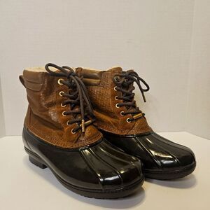 Michael Kors duck boots size 7